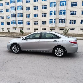 Toyota Camry 2016