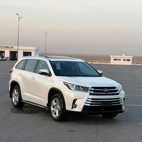 Toyota Highlander 2019