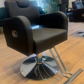 salon parikmaher kresla