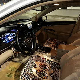 Toyota Camry 2013