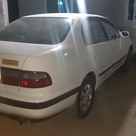Toyota Corona 1995