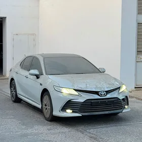 Toyota Camry 2023