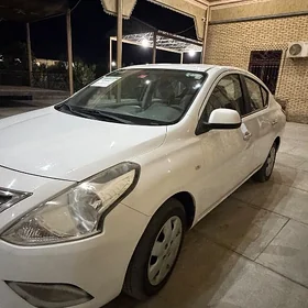 Nissan Sunny 2021