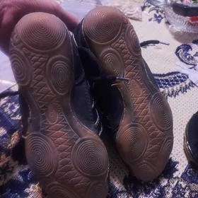 boks ayakaby