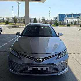 Toyota Camry 2020