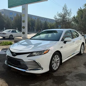 Toyota Camry 2022