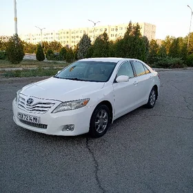 Toyota Camry 2011