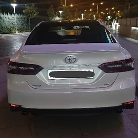 Toyota Camry 2023