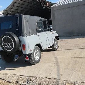 UAZ 469 1999