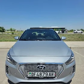 Hyundai Elantra GT 2020