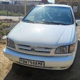Toyota Sienna 2002