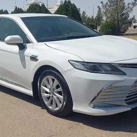 Toyota Camry 2022