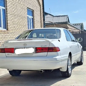 Toyota Camry 2001