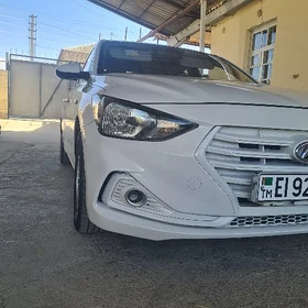 Hyundai Elantra 2021