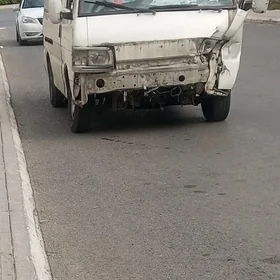 Mazda B2000 1998