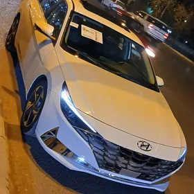 Hyundai Elantra 2021