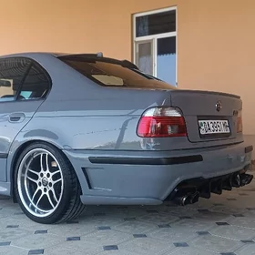 BMW E39 2001