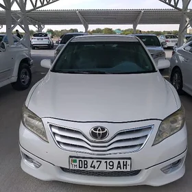 Toyota Camry 2011