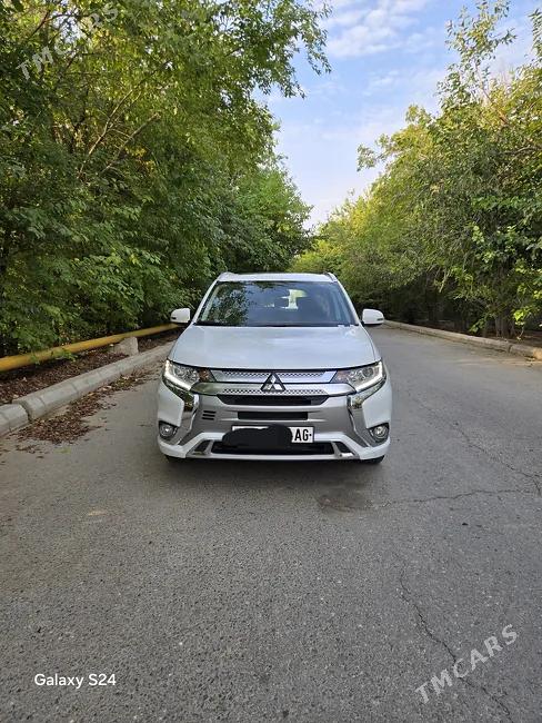 Mitsubishi Outlander 2022 - 1