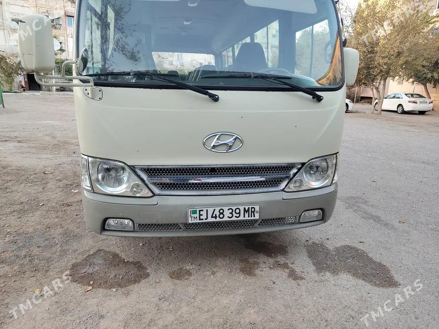 Hyundai County 2013 - 1