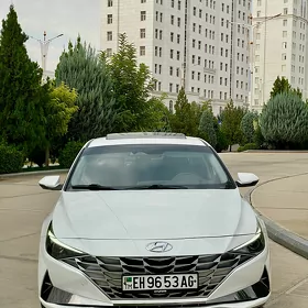 Hyundai Elantra 2021