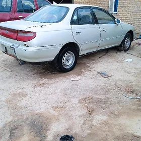 Toyota Carina 1993