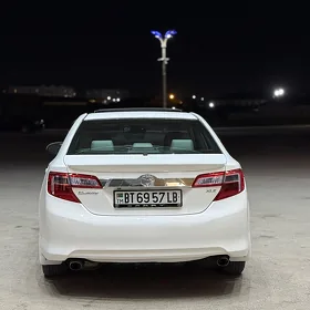 Toyota Camry 2014