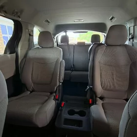 Toyota Sienna 2021