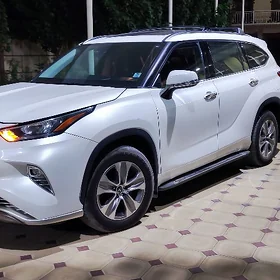 Toyota Highlander 2022