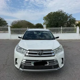 Toyota Highlander 2019