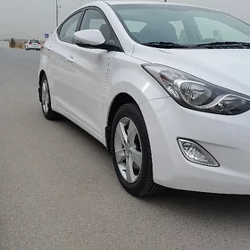 Hyundai Elantra 2012