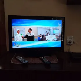 Телевизор Hisense + тюнер