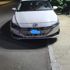 Hyundai Elantra 2021