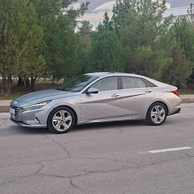 Hyundai Elantra 2022