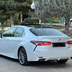 Toyota Camry 2024