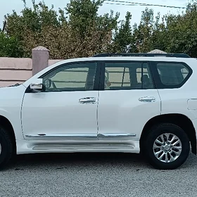 Toyota Land Cruiser Prado 2013