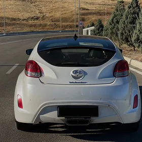 Hyundai Veloster 2013