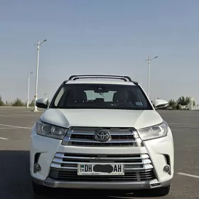 Toyota Highlander 2019