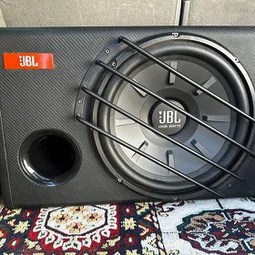 jbl baas bocka