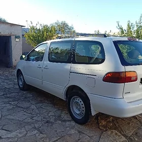 Toyota Sienna 2000