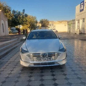 Hyundai Sonata 2021