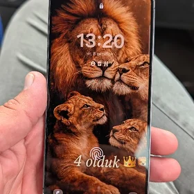Samsung S24
