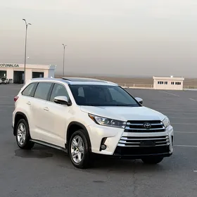 Toyota Highlander 2019