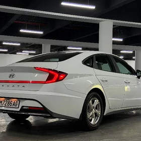 Hyundai Sonata 2021