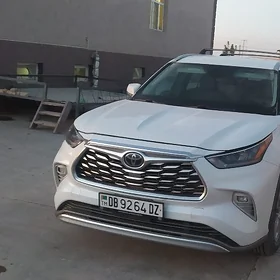 Toyota Highlander 2020