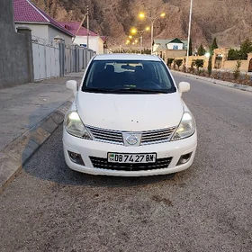 Nissan Versa 2010
