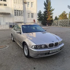 BMW E39 2000