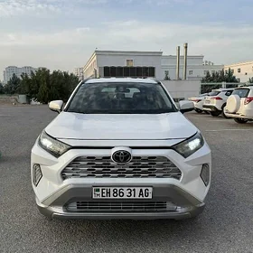Toyota RAV4 2021