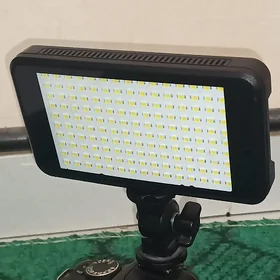 kamera cyra