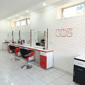 Salona isci gerek